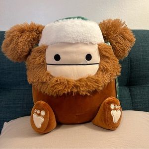 Benny Trapper Hat 10” Squishmallow 2023